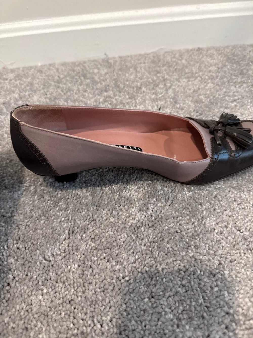 Shoes - Picture 2 of 4